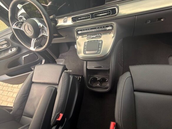 2025 Mercedes-Benz V-Класс Extra Long 300 d экстра длинный III (W447) Рестайлинг 2, чёрный, 12500000 рублей - вид 9
