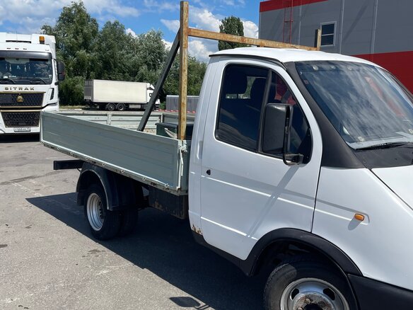 2001 ГАЗ ГАЗель (3302), белый, 310000 рублей - вид 1