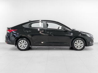 2021 Hyundai Solaris II Рестайлинг, чёрный, 1475000 рублей, вид 4