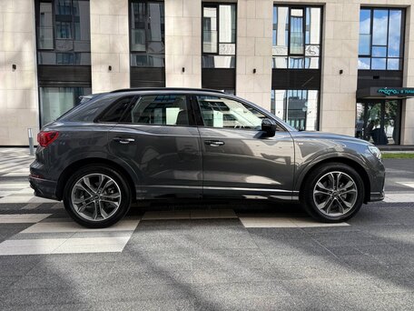2023 Audi Q3 35 TFSI II (F3), серый, 2790000 рублей, вид 5