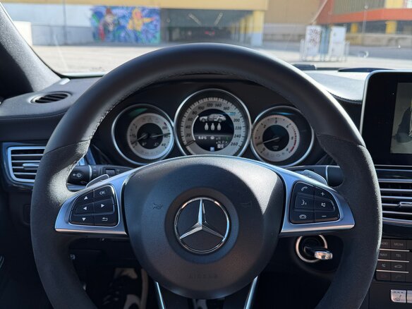 2017 Mercedes-Benz CLS 350 BlueTEC II (C218) Рестайлинг, белый, 3000000 рублей - вид 17