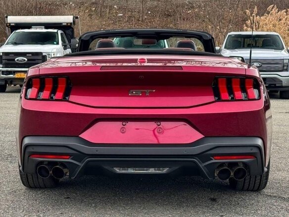 2026 Ford Mustang VII, красный - вид 9