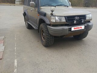 2002 Hyundai Galloper II, серый, 650000 рублей, вид 3