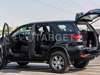 2026 Toyota Fortuner II Рестайлинг, чёрный, 4700000 рублей, вид 5