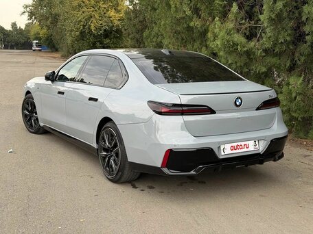 2022 BMW 7 серии 740Li VII (G70), серый, 9600000 рублей, вид 2