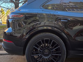 2018 Porsche Cayenne III, чёрный, 4600000 рублей, вид 4