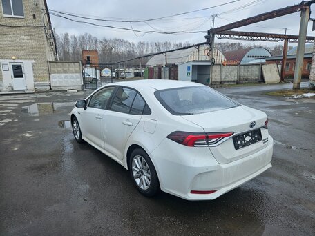 2024 Toyota Corolla Sporty XII (E210), белый, 3500000 рублей, вид 4