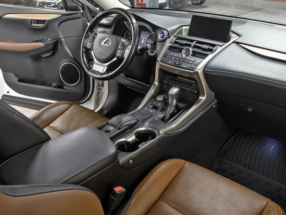 2017 Lexus NX 300h I, белый, 3260000 рублей - вид 12