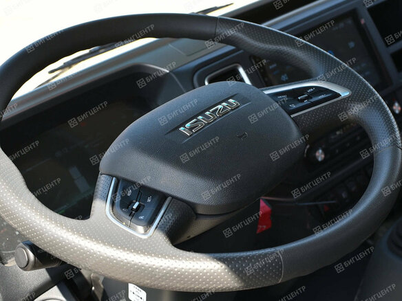 2026 Isuzu Автовышки, чёрный, 6999999 рублей - вид 23