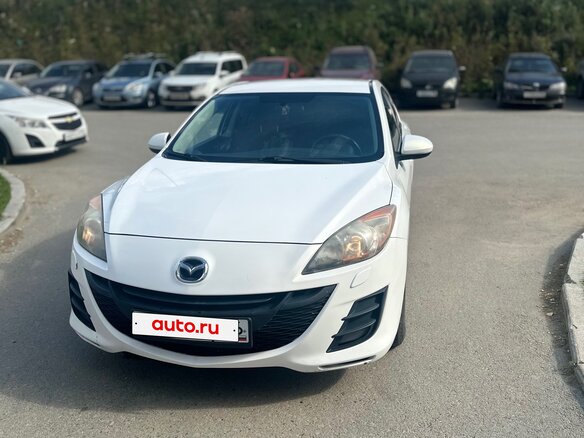 2011 Mazda 3 II (BL), белый - вид 2