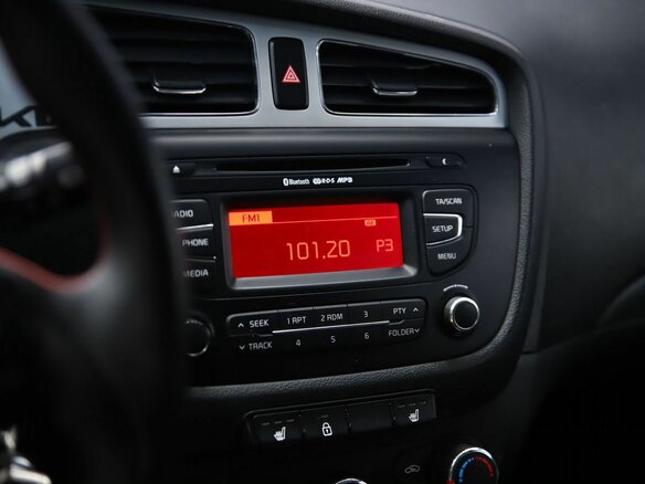 2014 Kia Ceed II, серый, 850000 рублей - вид 13