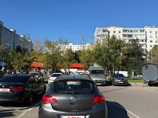 2011 Opel Astra J, серый, 650000 рублей, вид 3