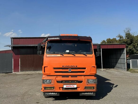 2013 КамАЗ 6520, оранжевый, 3000000 рублей - вид 9