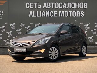 2015 Hyundai Solaris I Рестайлинг, коричневый, 1040000 рублей, вид 3