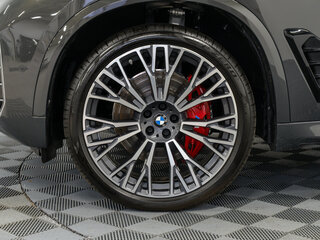 2025 BMW X5 40d IV (G05/G18) Рестайлинг, серый, 14990000 рублей, вид 3