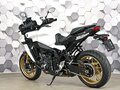 2023 Yamaha MT-09 Tracer (FJ-09), белый - вид 7