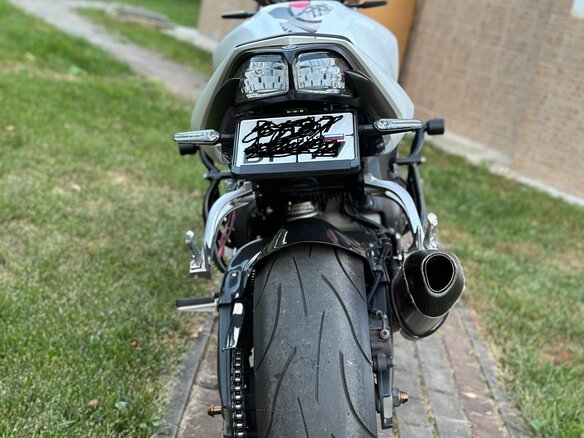 2008 Yamaha FZ1, белый, 650000 рублей - вид 10