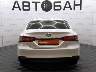 2018 Toyota Camry VIII (XV70), белый, 2950000 рублей, вид 5