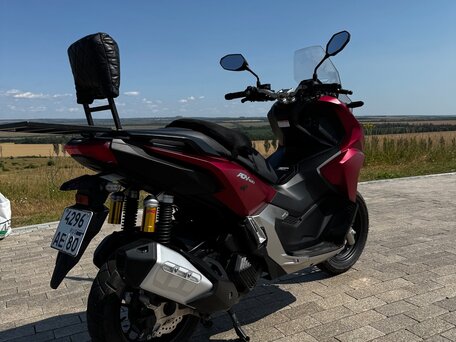 2024 Honda ADV160, красный, 400000 рублей, вид 4