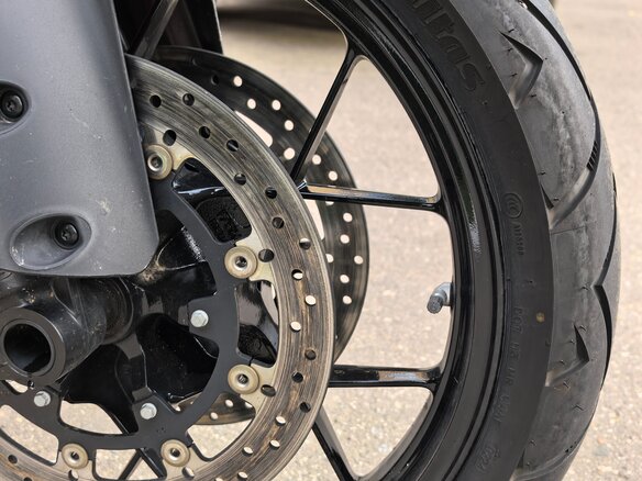 2024 KTM 1290 Super Adventure S, оранжевый - вид 4