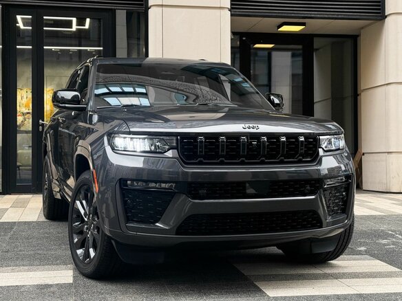 2026 Jeep Grand Cherokee V (WL) Рестайлинг, серый, 9990000 рублей