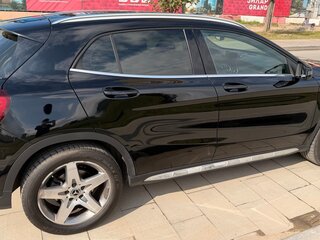 2017 Mercedes-Benz GLA 250 I (X156) Рестайлинг, чёрный, 3099999 рублей, вид 3