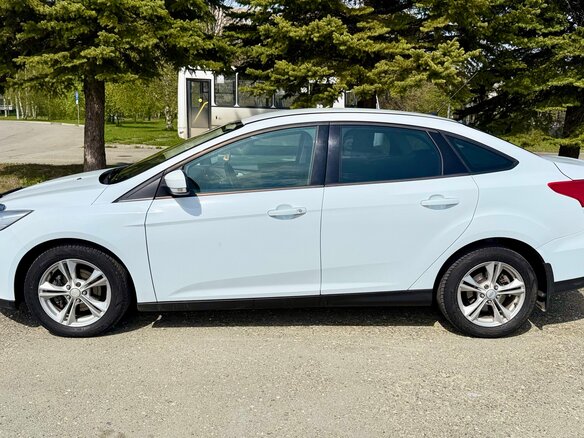 2015 Ford Focus III Рестайлинг, белый - вид 8