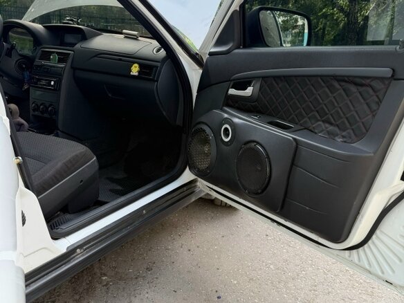 2013 Lada (ВАЗ) Priora I Рестайлинг, белый, 399000 рублей - вид 10
