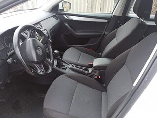 2015 Skoda Octavia III (A7), белый, 1080000 рублей, вид 4