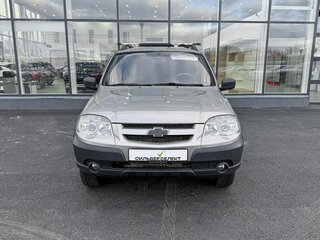 2015 Chevrolet Niva I Рестайлинг, коричневый, 500000 рублей, вид 3