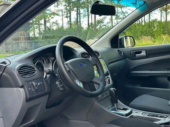 2010 Ford Focus II Рестайлинг, чёрный, 830000 рублей - вид 12