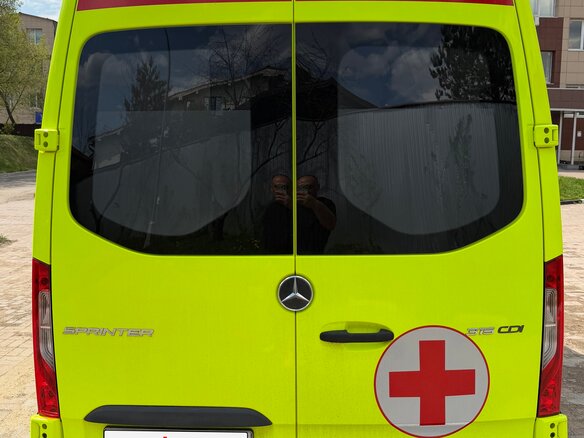 2023 Mercedes-Benz Sprinter, жёлтый, 13400000 рублей - вид 4