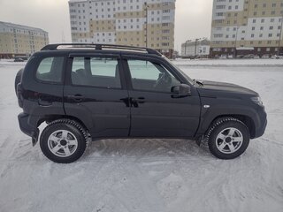2022 Lada (ВАЗ) Niva Travel I, зелёный, 900000 рублей, вид 2