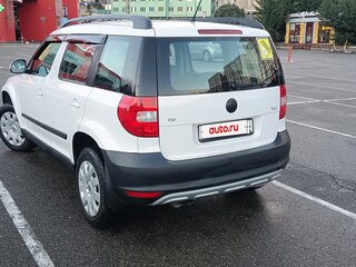 2013 Skoda Yeti I, белый, 950000 рублей, вид 3