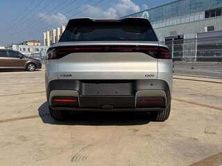 2026 Changan Qiyuan Q05 40.3 kWh II, серебристый, 1800000 рублей, вид 5