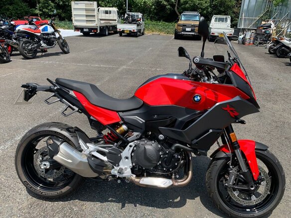 2025 BMW F 900 XR, красный, 1389000 рублей - вид 1