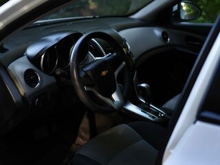 2015 Chevrolet Cruze I Рестайлинг, белый, 790000 рублей, вид 4