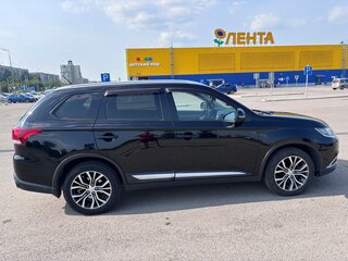 2015 Mitsubishi Outlander III Рестайлинг 2, чёрный, 1750000 рублей, вид 4