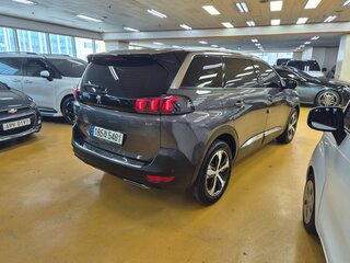 2021 Peugeot 5008 II Рестайлинг, серый, 2359999 рублей, вид 5