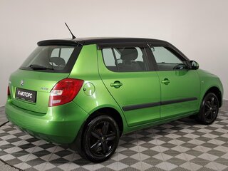 2013 Skoda Fabia II Рестайлинг, зелёный, 780000 рублей, вид 5