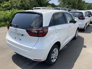 2022 Honda Fit IV, белый, 960000 рублей, вид 2