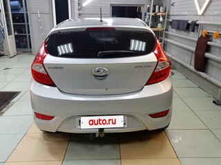 2014 Hyundai Solaris I, серый, 750000 рублей, вид 3