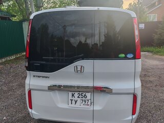 2018 Honda Stepwgn V Рестайлинг, белый, 1900000 рублей, вид 3