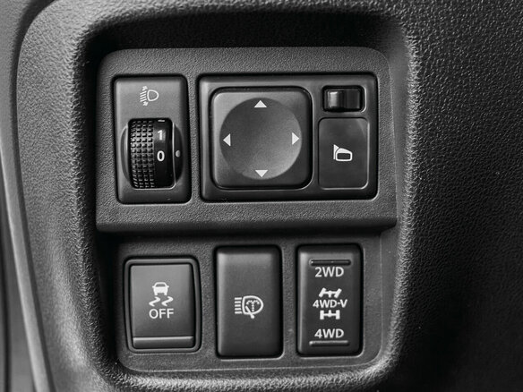 2013 Nissan Juke I, белый - вид 19
