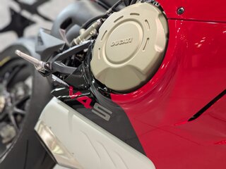 2024 Ducati Panigale V4, красный, 3200000 рублей, вид 4