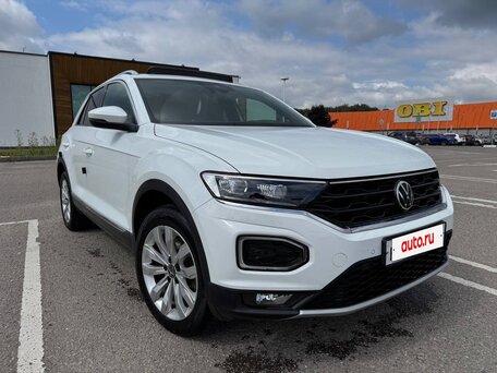 2020 Volkswagen T-Roc I, белый, 3100000 рублей, вид 2