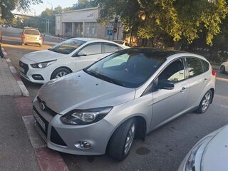 2011 Ford Focus III, серебристый, 600000 рублей, вид 1