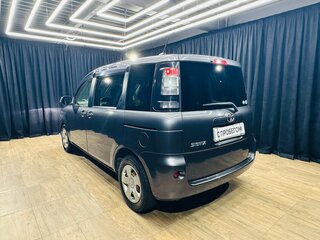 2014 Toyota Sienta I Рестайлинг 2, серый, 1079000 рублей, вид 4