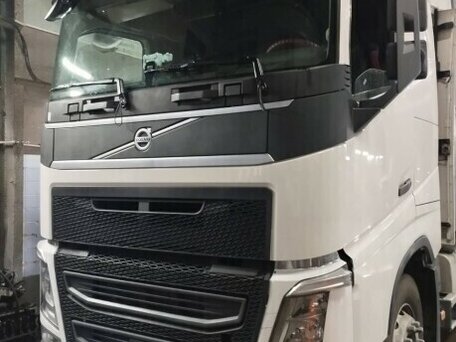 2020 Volvo FH, белый, 8915004 рублей, вид 4