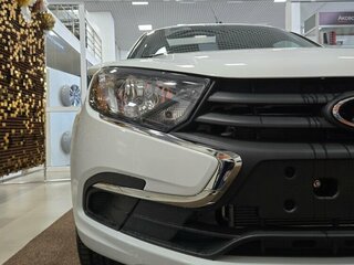 2026 Lada (ВАЗ) Granta I Рестайлинг, белый, 1218000 рублей, вид 4